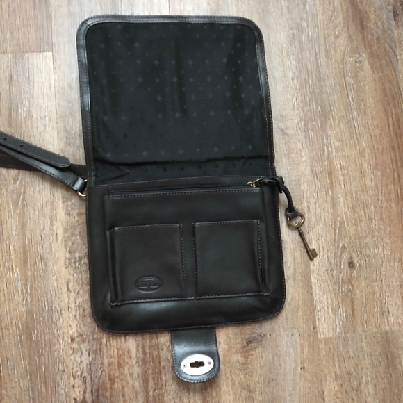 Fossil Black Leather Crossbody - Picture 5 of 6